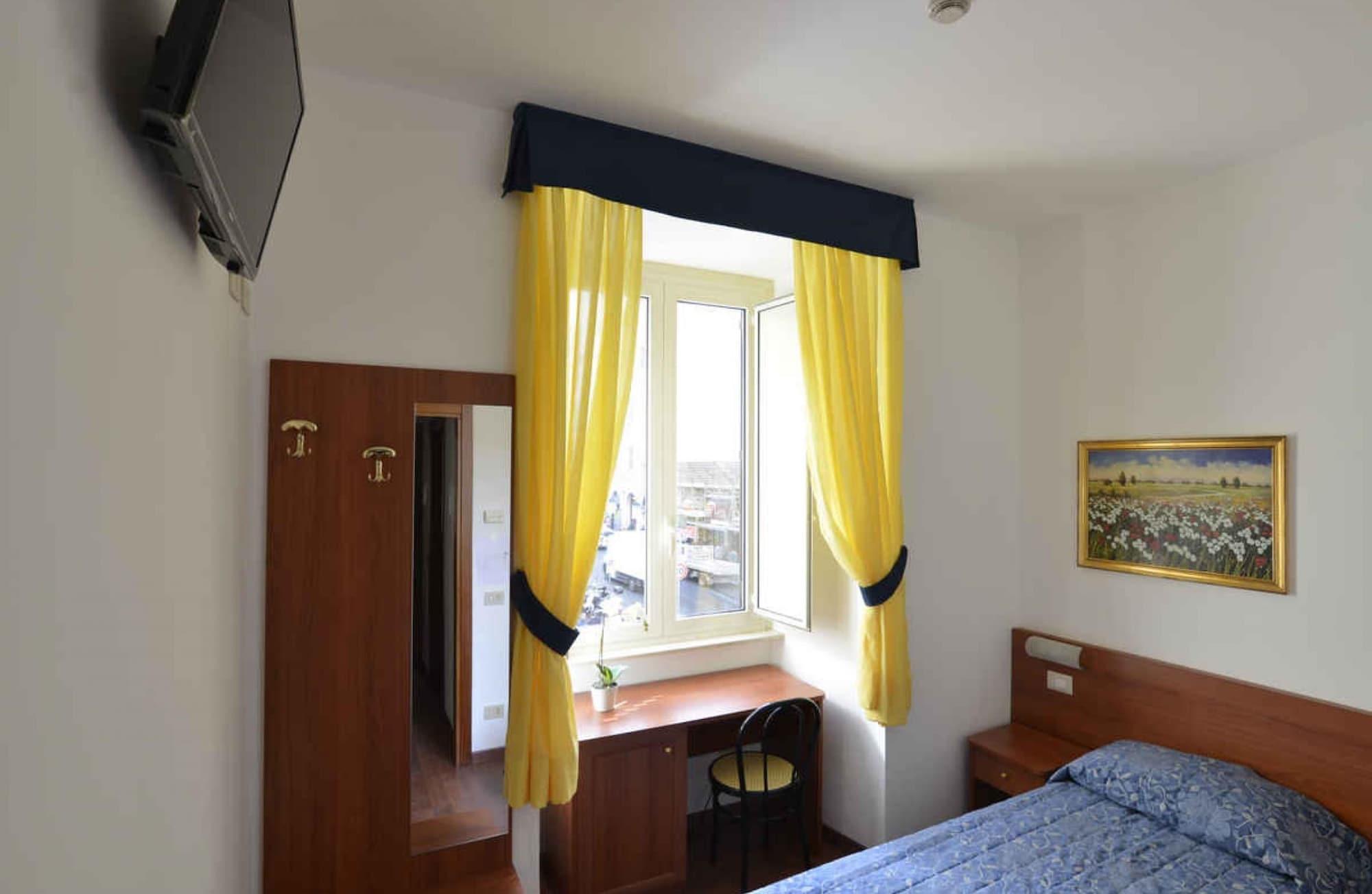 Hotell Tex 3*
