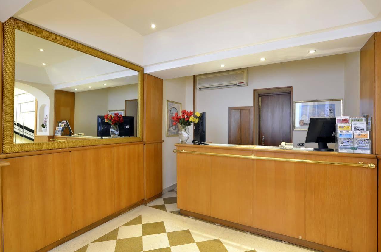 Hotel Tex Rom